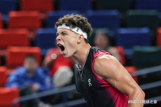 现中国足球 现中国足球