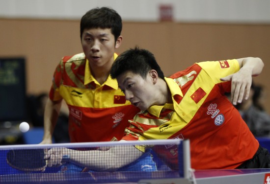 议与讨论 议与讨论