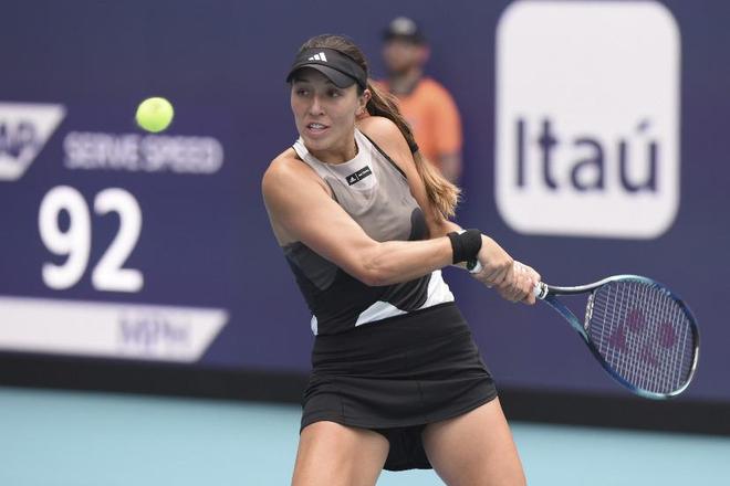 早些时候 早些时候