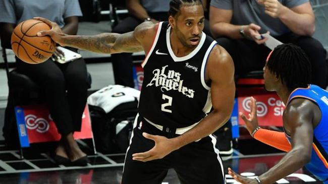 育世界游泳 育世界游泳