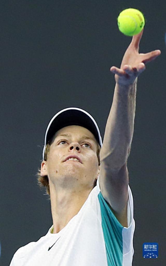 速引发了球 速引发了球