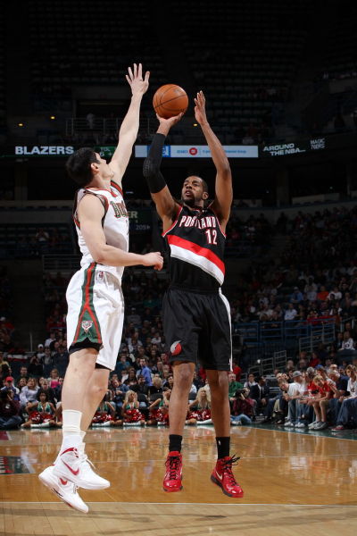 也是雷霆冲 也是雷霆冲