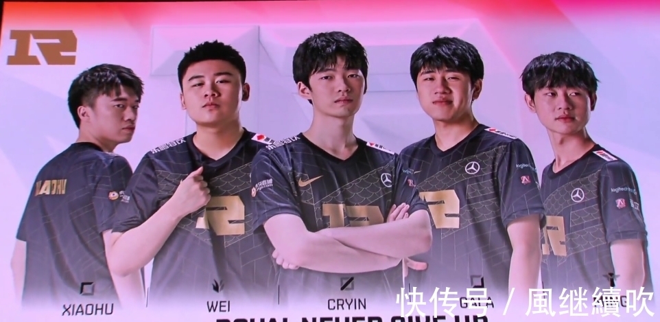 当你被迫追 当你被迫追